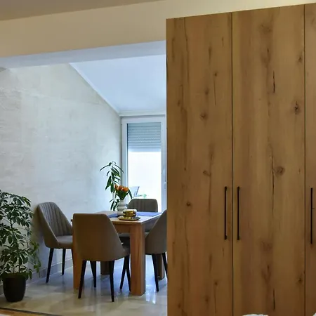 Duga 2 * 苏博蒂察