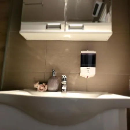 Duga 2 公寓 苏博蒂察